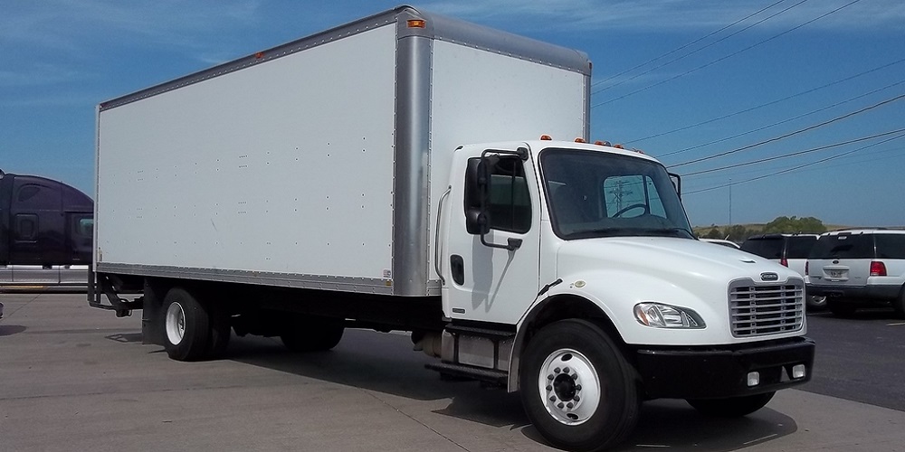 Bobtail truck